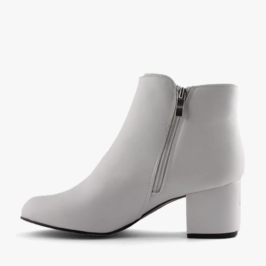 ESTA WHITE