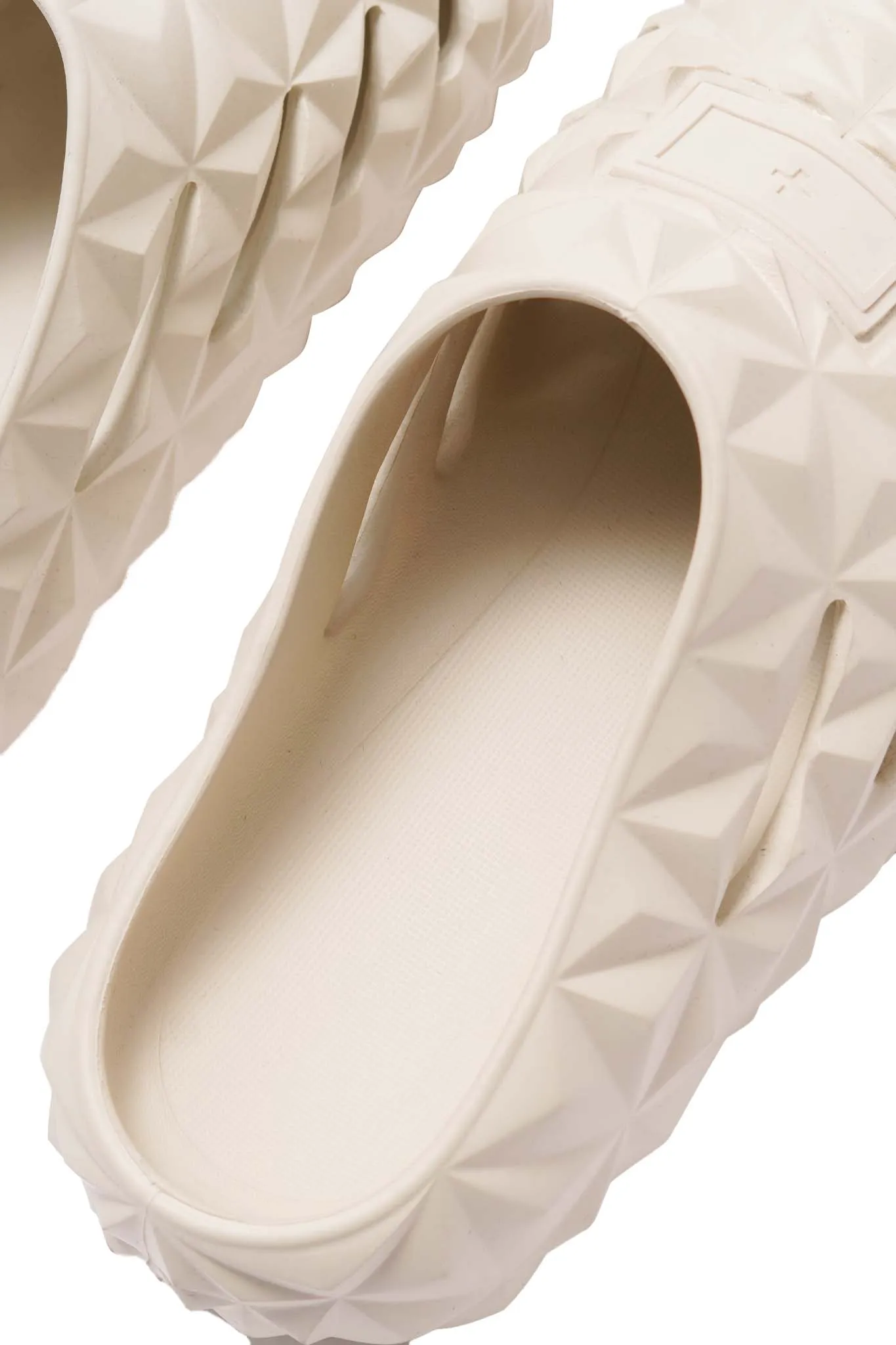 TERRA CLOGS IN FOSSIL