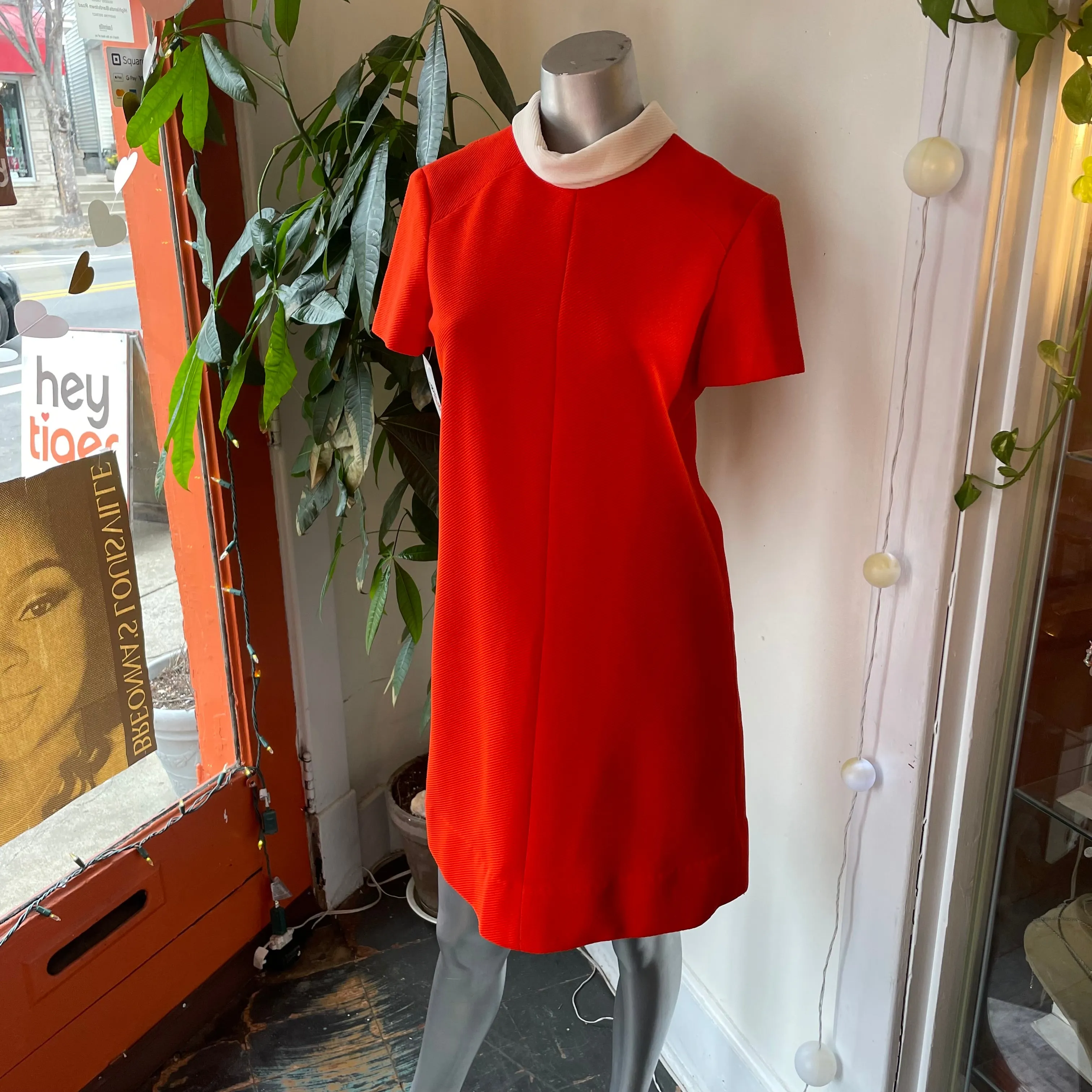 Vintage 50s 60s Saks Fifth Avenue retro space age short sleeve dress (HT2401)